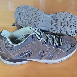 Ecco Men's Gray and Navy Athletic Shoes
